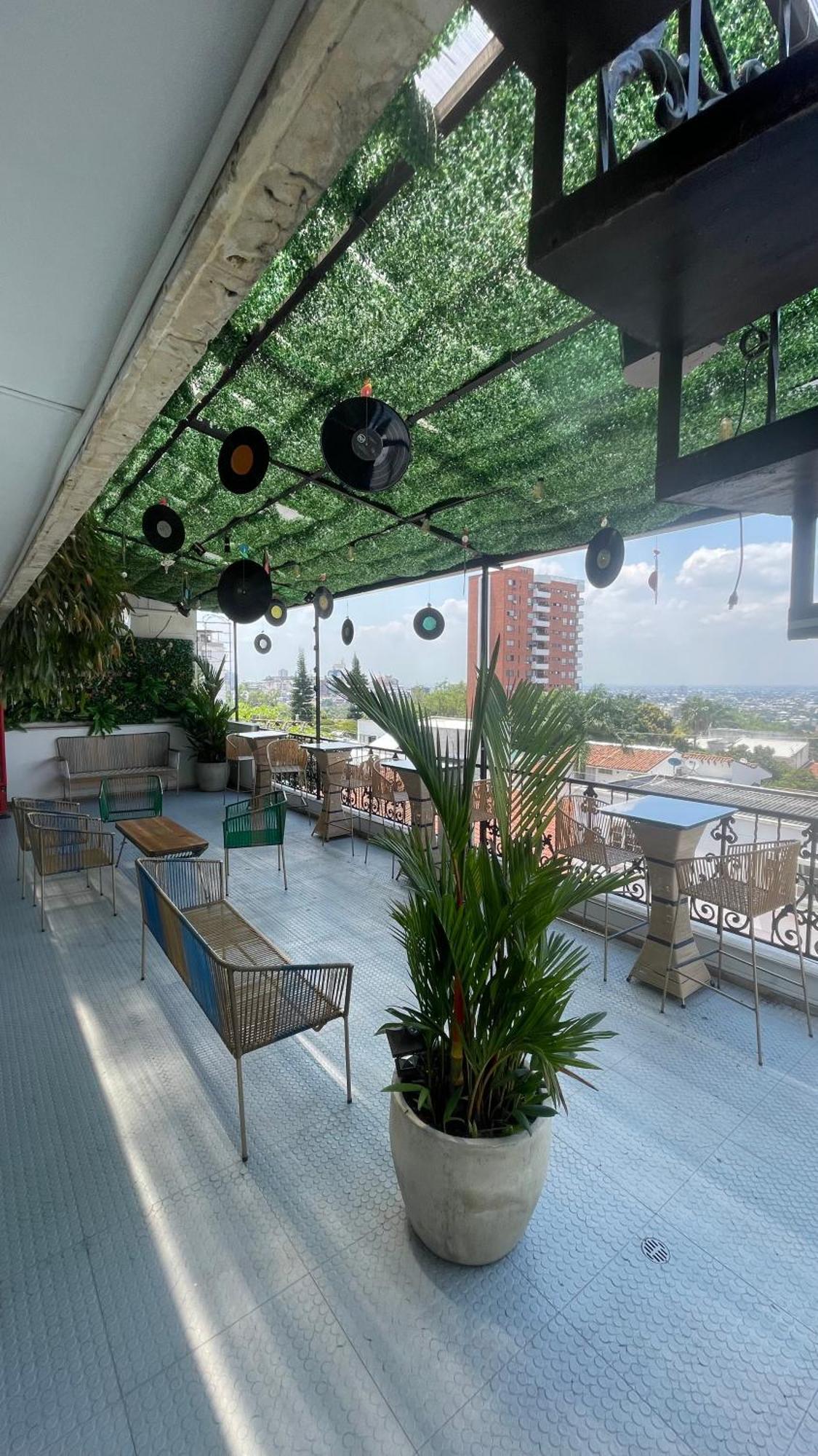The View Hostel & Lounge Cali Esterno foto